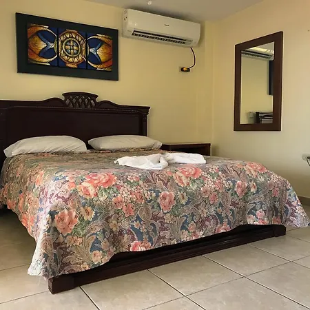 Casa Canelos Guayaquil Exterior foto